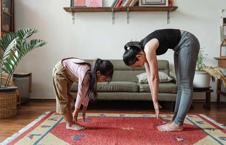Yoga per bambini: posizioni e benefici