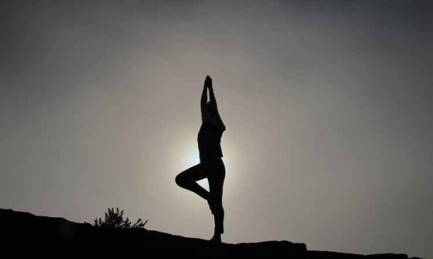 Saluto al sole: come si fa e quali sono i suoi benefici