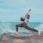 Come vestirsi per fare yoga: consigli per gli acquisti