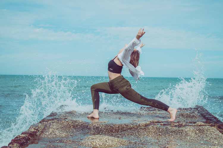 Pantaloni e leggings per lo yoga: la guida completa.